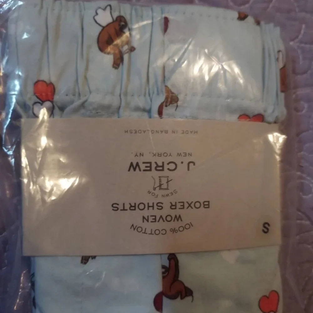 J.CREW SLOTHS & HEARTS BOXERS SMALL IN BLUE LAKE  Small 29-31